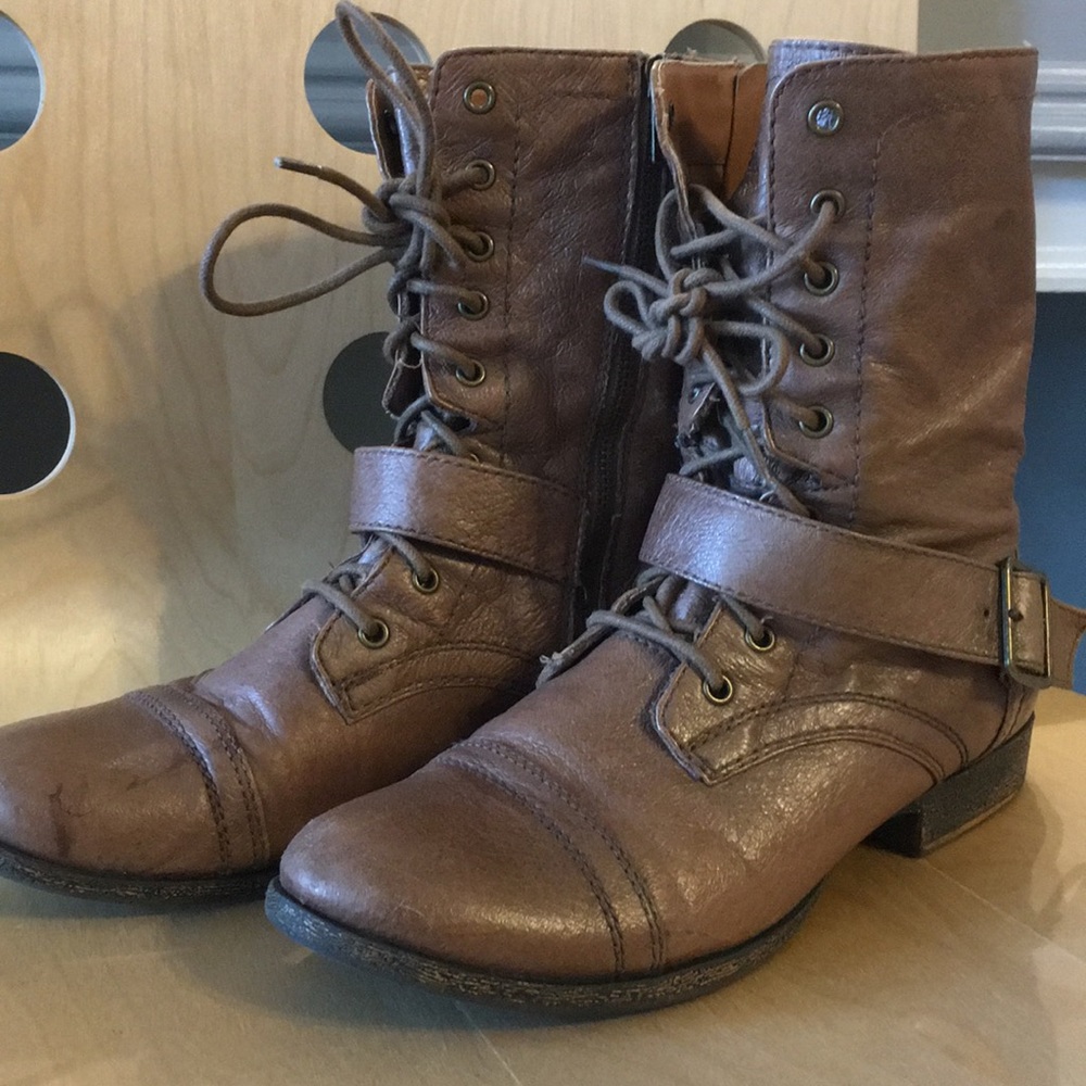 Women’s combat boots